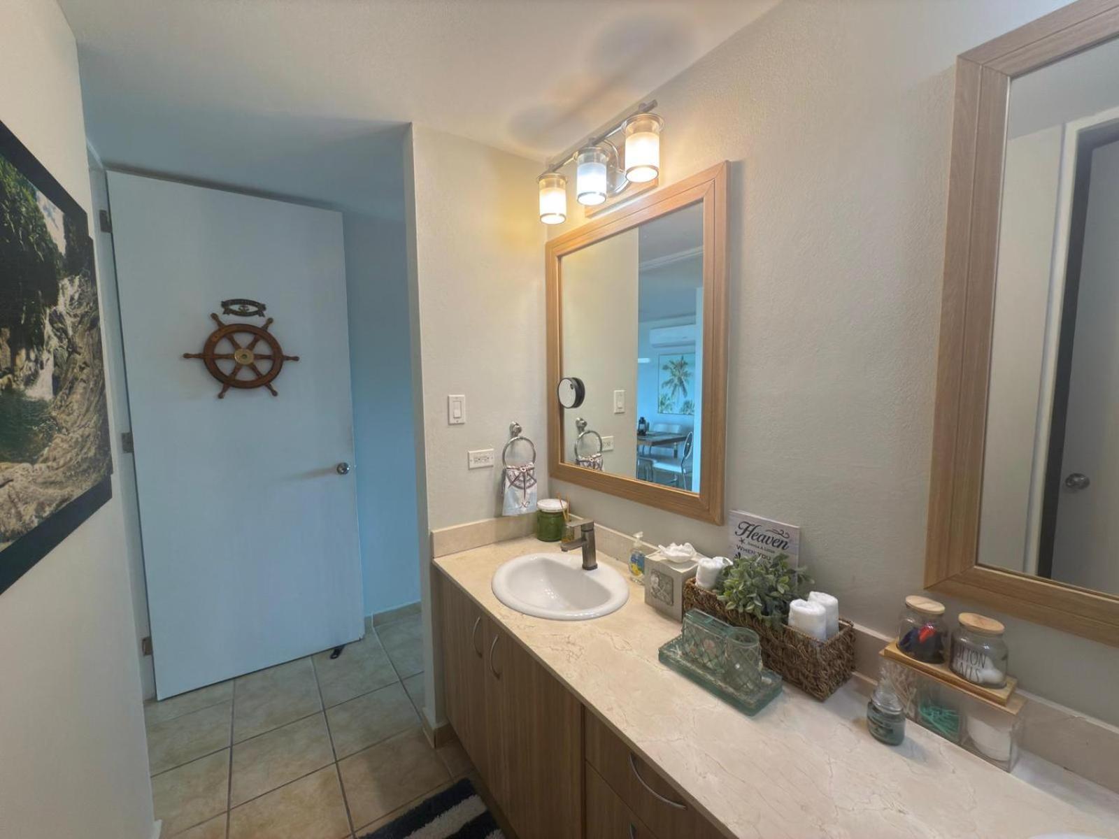 Ocean & Marina Views 3 Bedroom 2 Bathroom Luxury Condo ファハルド エクステリア 写真